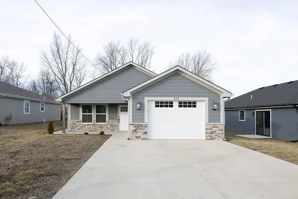 609 W Dryden ST, Odessa, MO 64076
