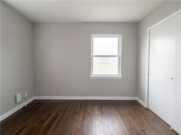 715 E 72nd TER, Kansas City, MO 64131