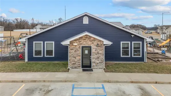 2707 MATTHEW DR, Sedalia, MO 65301