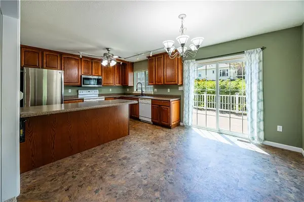 126 Memory LN, Maryville, MO 64468