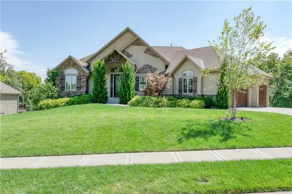 6901 N Norton AVE, Gladstone, MO 64119