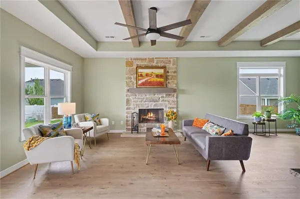1013 Bluestem CIR, Baldwin City, KS 66006