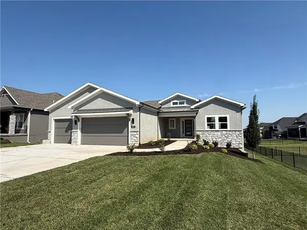 3808 W 187th ST, Overland Park, KS 66085