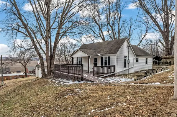 115 W 1st ST, Farley, MO 64028