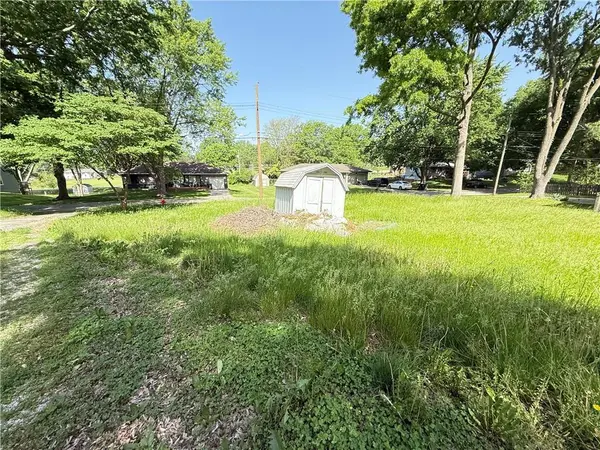 505 SW 18th ST, Blue Springs, MO 64015