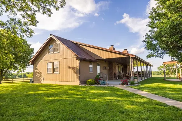 662 W 6th ST, Schell City, MO 64783