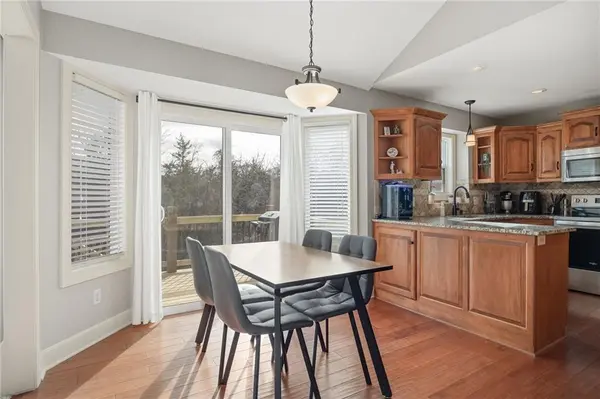 4704 Donnelly DR, St Joseph, MO 64506