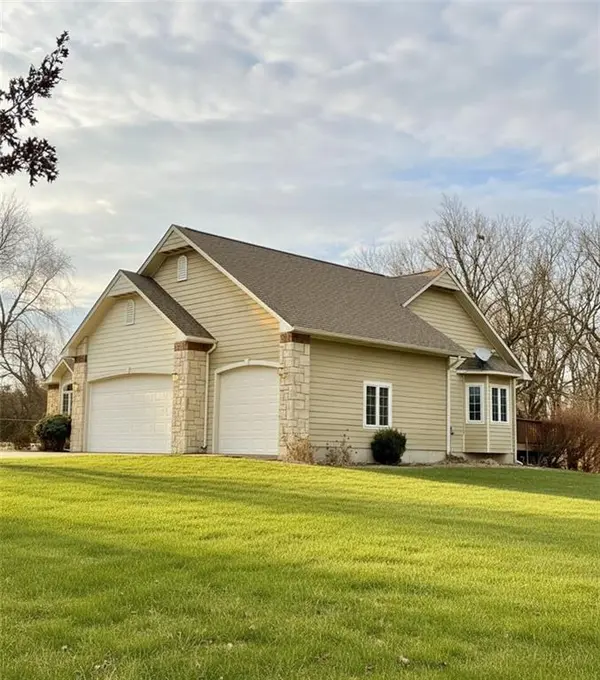 707 Deer Trail ST, Parsons, KS 67357