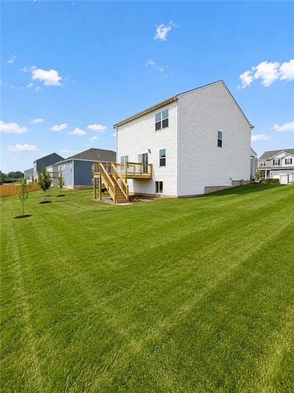 701 Solstice CIR, Belton, MO 64012