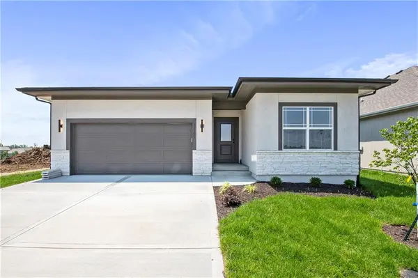 17103 W 168th PL, Olathe, KS 66062