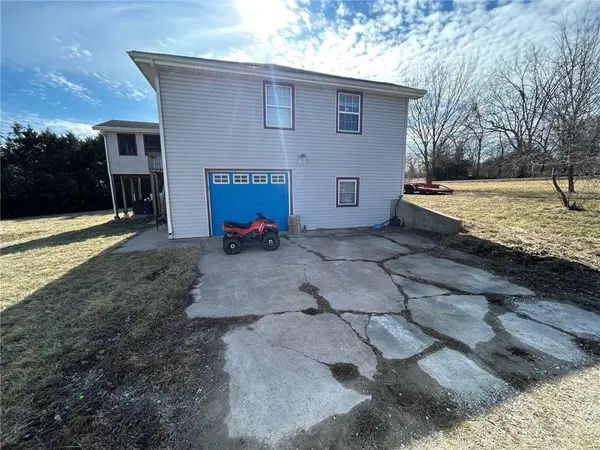 12911 S Al Gossett RD, Lone Jack, MO 64070