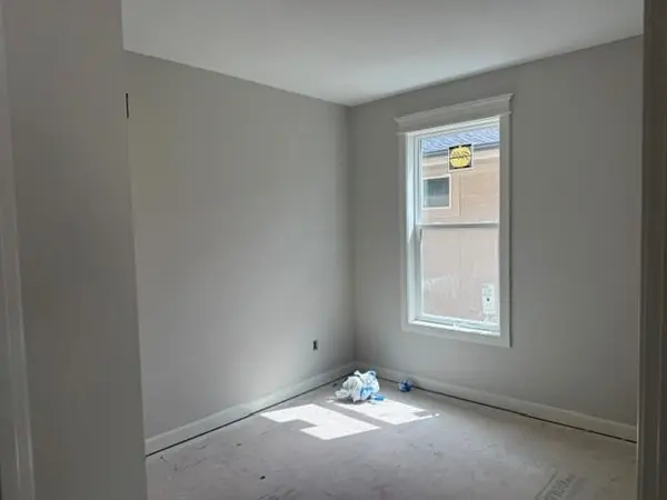 15366 W 173rd TER, Olathe, KS 66062