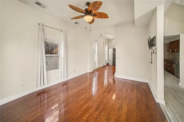 5823 E 10th ST, Kansas City, MO 64126