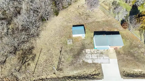 9780 Lexington AVE, De Soto, KS 66018