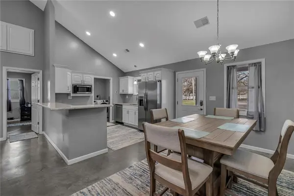 330 High ST, Cameron, MO 64429