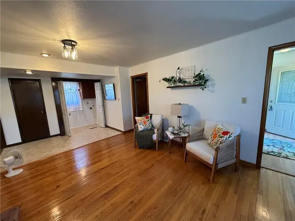 404 N 14th ST, Atchison, KS 66002