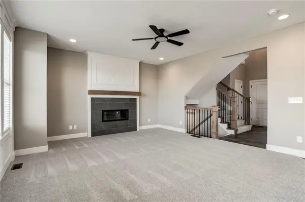 28321 W 160th CT, Gardner, KS 66030