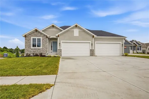 17744 S Brockway ST, Olathe, KS 66062