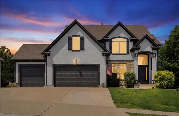 312 SE Battery DR, Lee's Summit, MO 64063