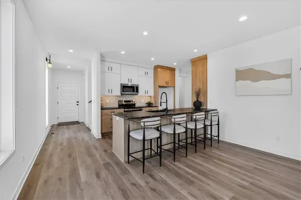 9309 Aminda ST, Lenexa, KS 66227