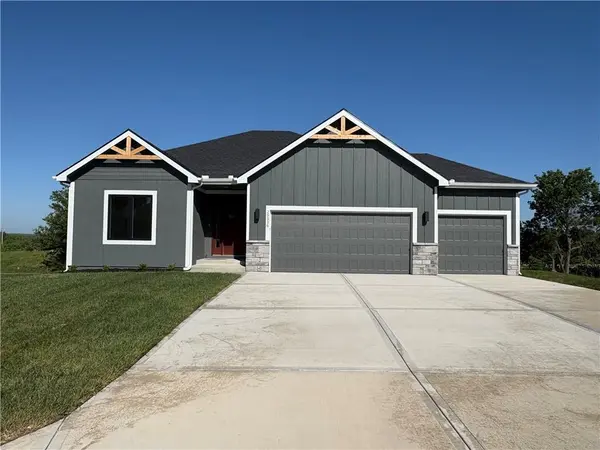29336 Palmer DR, Paola, KS 66071