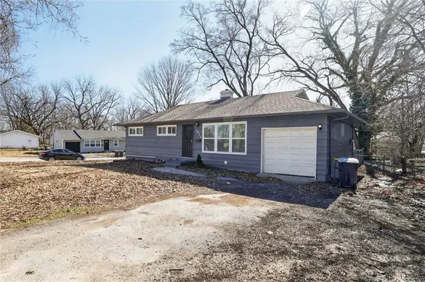 7611 E 107th ST, Kansas City, MO 64134