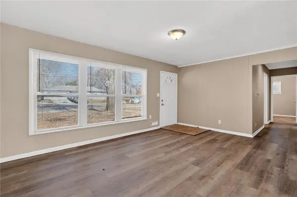 7611 E 107th ST, Kansas City, MO 64134