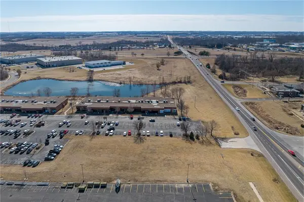 1305 S Riverside RD, St Joseph, MO 64507