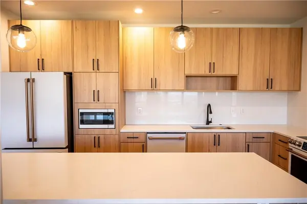 2940 Baltimore AVE #1502, Kansas City, MO 64108