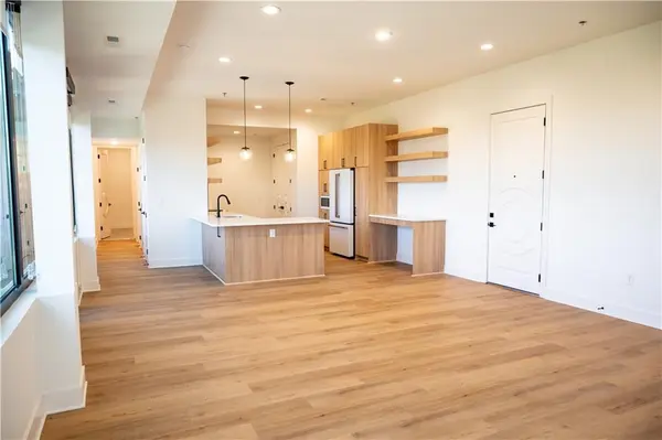 2940 Baltimore AVE #1504, Kansas City, MO 64108