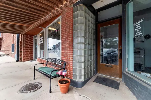 9 E Washington ST, Carrollton, MO 64633