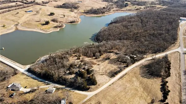 53930 E 3rd ST, Milan, MO 63556