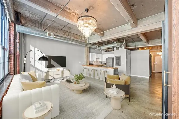 715 May ST #327, Kansas City, MO 64105