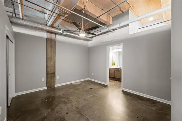 715 May ST #327, Kansas City, MO 64105