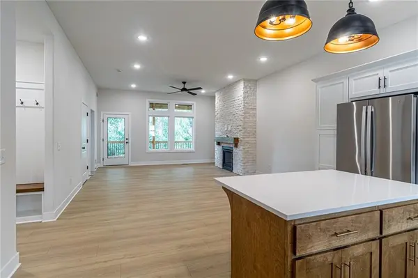 3107 Carlisle CT, St Joseph, MO 64506