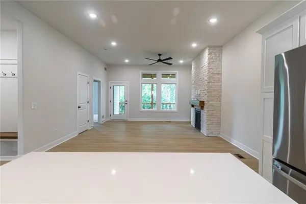 3107 Carlisle CT, St Joseph, MO 64506