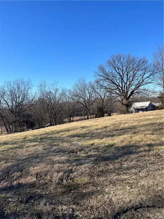 0000 Gold ST, Paola, KS 66071