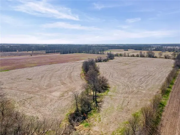 Iguana RD, Brookfield, MO 64628