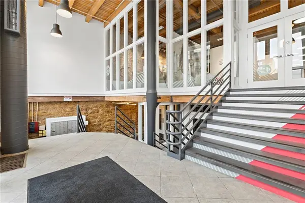 700 Broadway BLVD #210, Kansas City, MO 64105