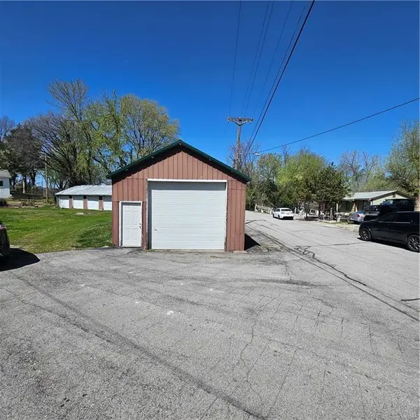 116 N 9th ST, Lexington, MO 64067