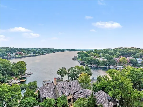 77 R ST, Lake Lotawana, MO 64086