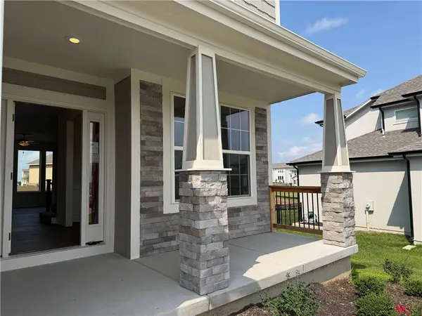 19878 W 114th PL, Olathe, KS 66061