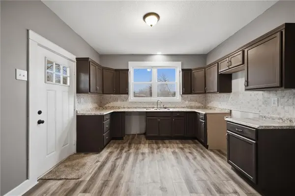 2113 Jefferson ST, Lexington, MO 64067