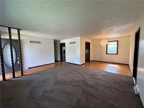 124 N 23rd ST, Lexington, MO 64067