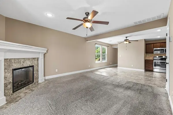 5401 N Hickory ST, Kansas City, MO 64118