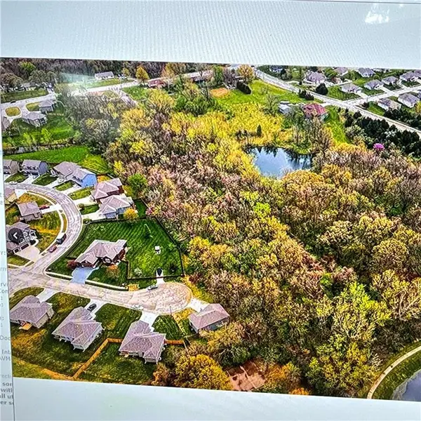 9910 Longwood AVE, Kansas City, KS 66109