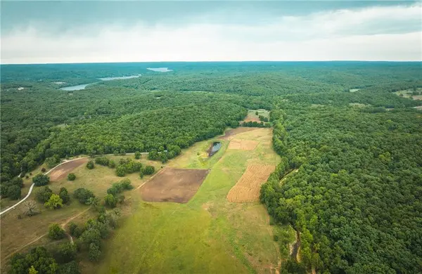 0 Knobby Creek LN, Edwards, MO 65326