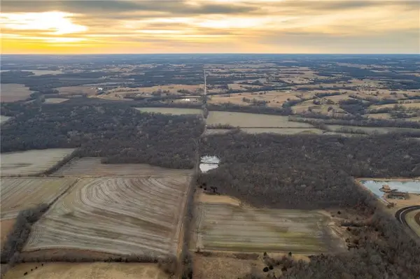 000 520th RD, Knob Noster, MO 65336