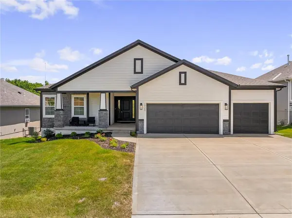 19613 W 114th ST, Olathe, KS 66061