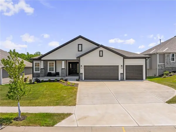 19613 W 114th ST, Olathe, KS 66061